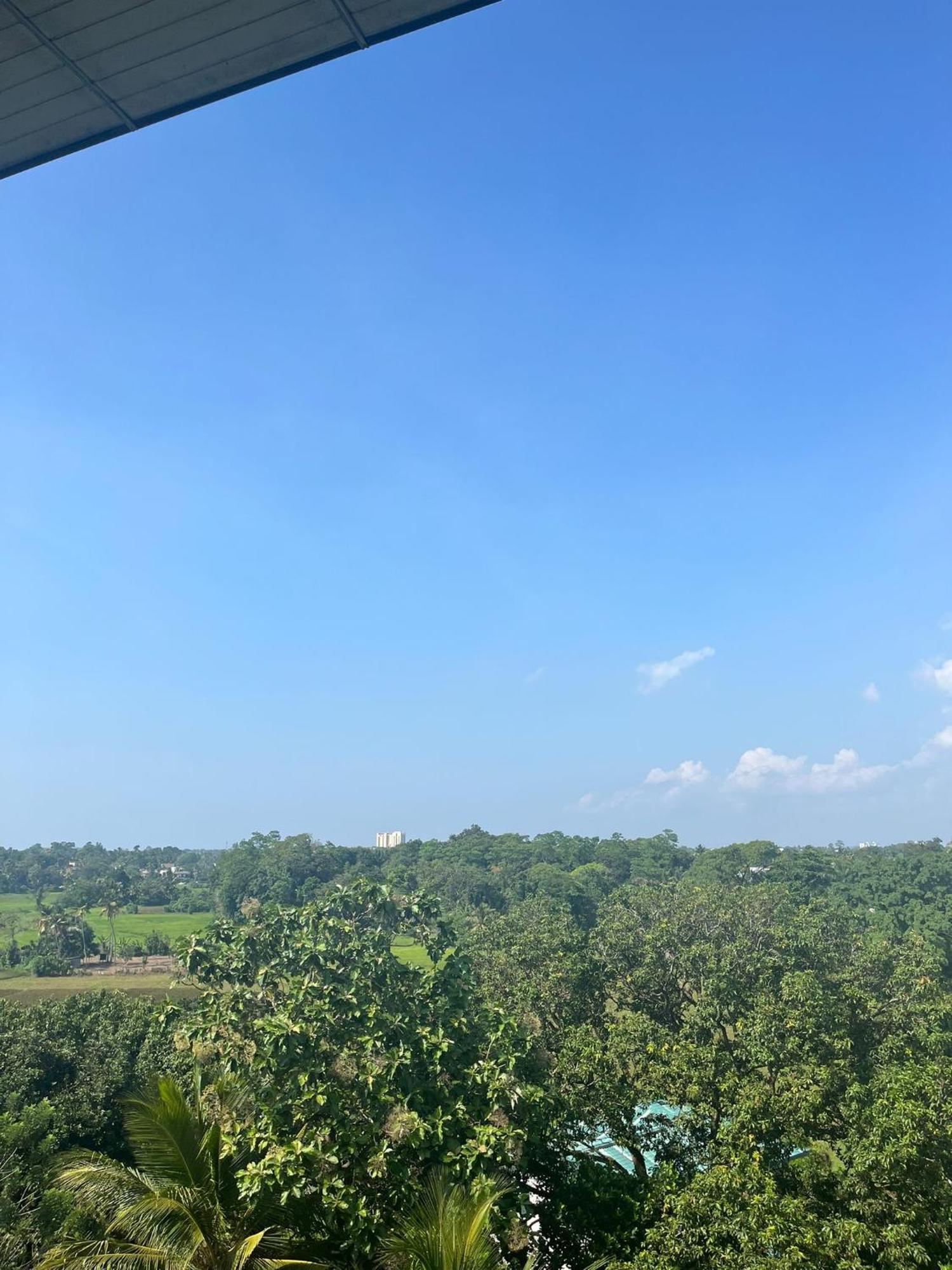 Thalangama Lakeview Lodge Battaramulla Buitenkant foto